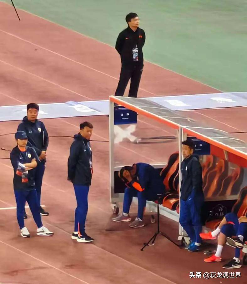 战术奏效！海港双翼齐飞压制本泽马整场无力还手！的简单介绍